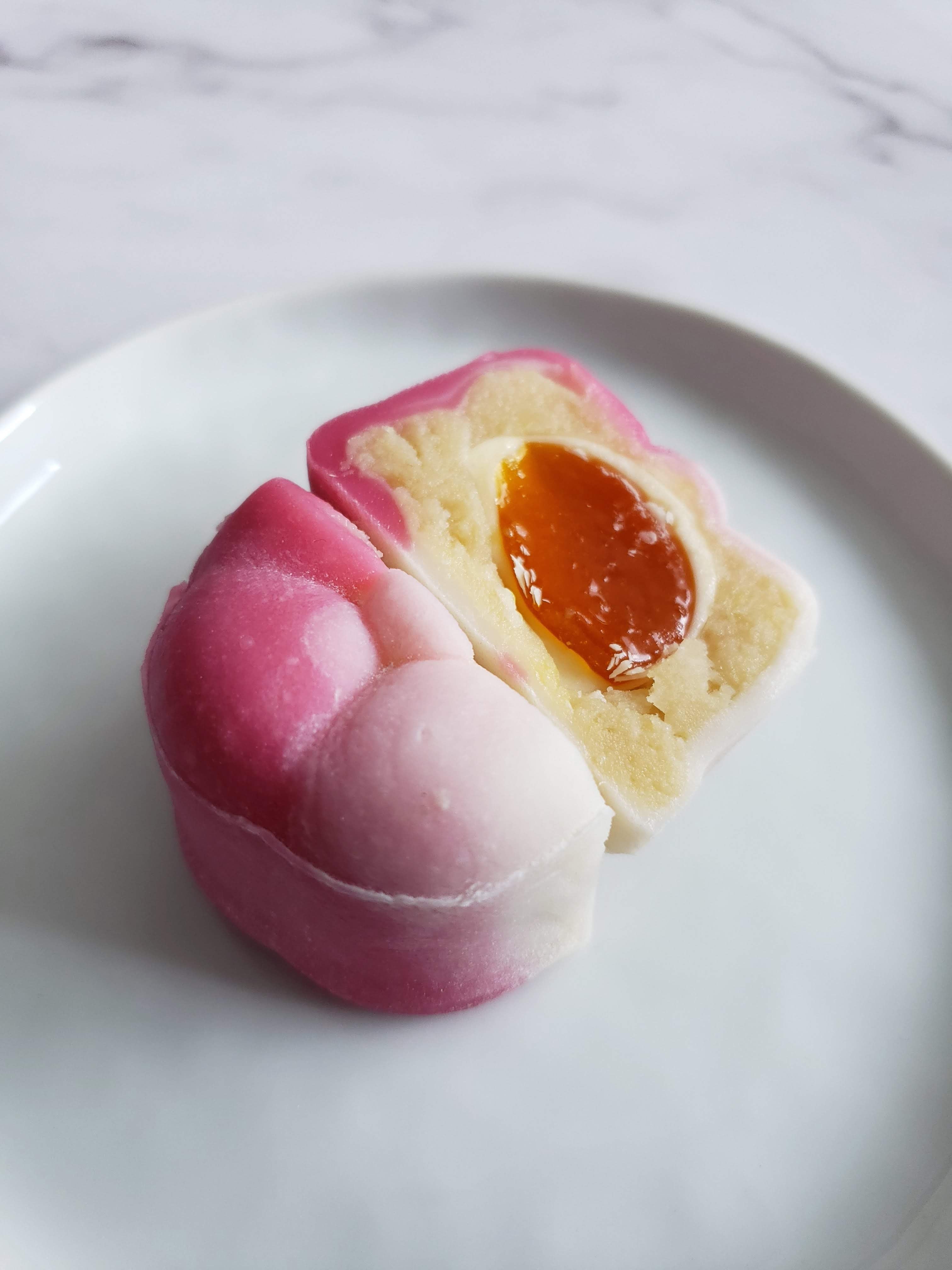 Maa Maa Dei x SUGOi Sweets snowskin truffle mooncake (Pick Up August 25)