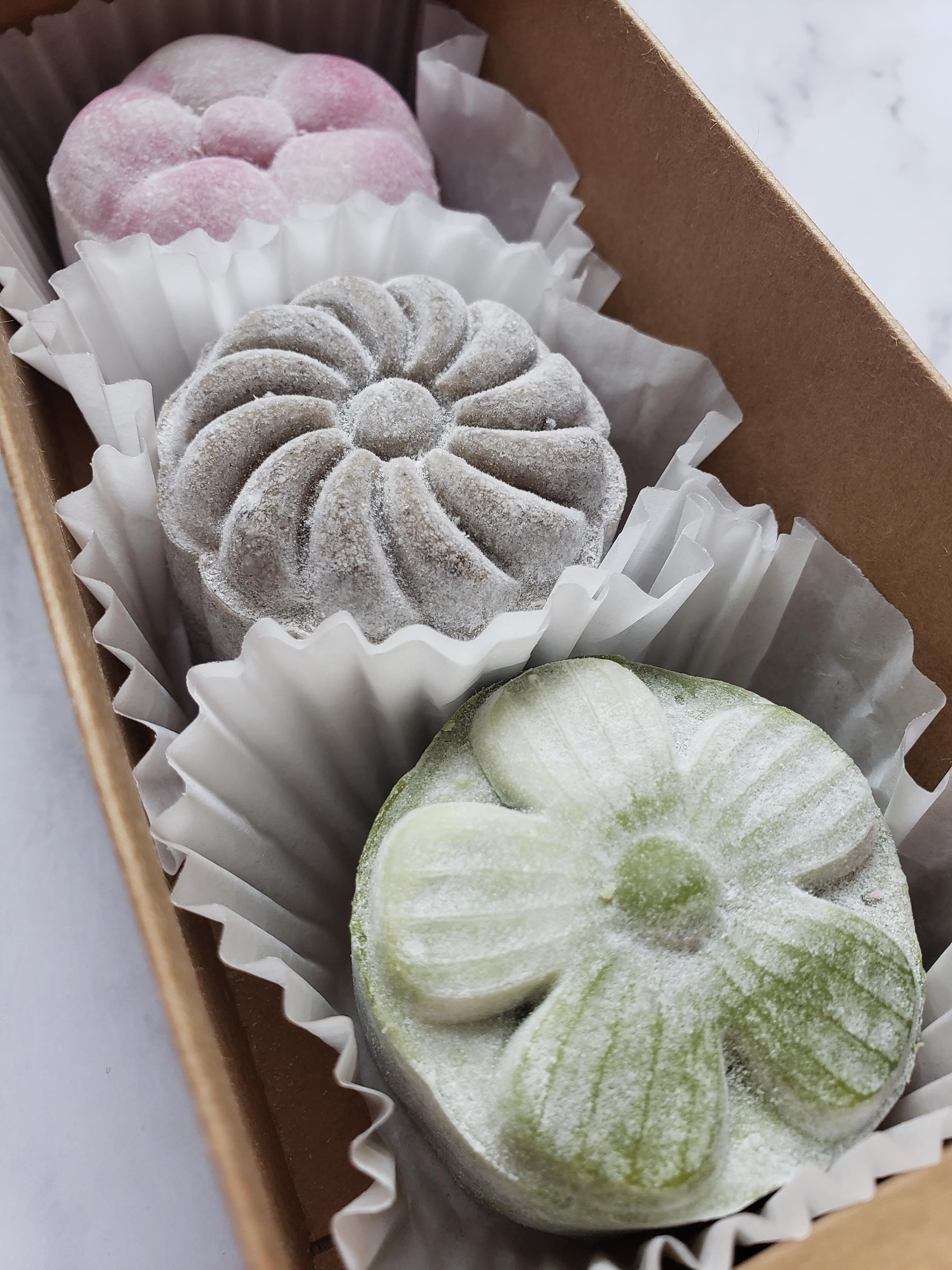 Maa Maa Dei x SUGOi Sweets snowskin truffle mooncake (Pick Up August 25)